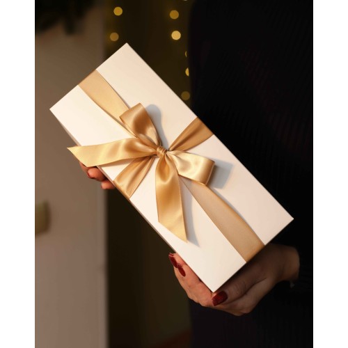 Новорічний подарунок. Теплий мікс із свічкою WHITE Новорічний подарунок. Теплий мікс із свічкою WHITE